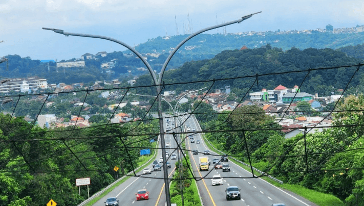 One Way Lokal Diberlakukan di Tol Salatiga–Semarang karena Lonjakan Arus Kendaraan