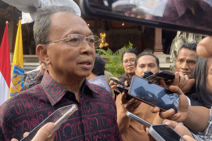Bali Larang Produksi Air Minum Kemasan di Bawah 1 Liter Demi Kurangi Sampah Plastik