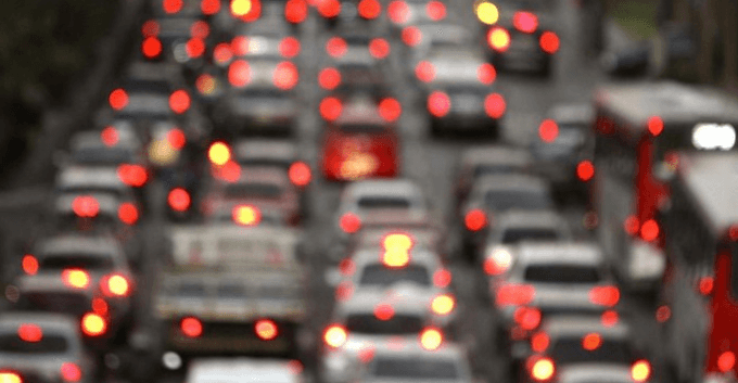Volume Kendaraan Tinggi, Contraflow Diberlakukan untuk Atasi Kemacetan