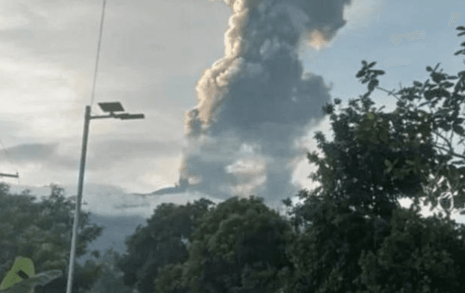 Gunung Kanlaon Erupsi, Filipina Berlakukan Evakuasi dan Liburkan Sekolah