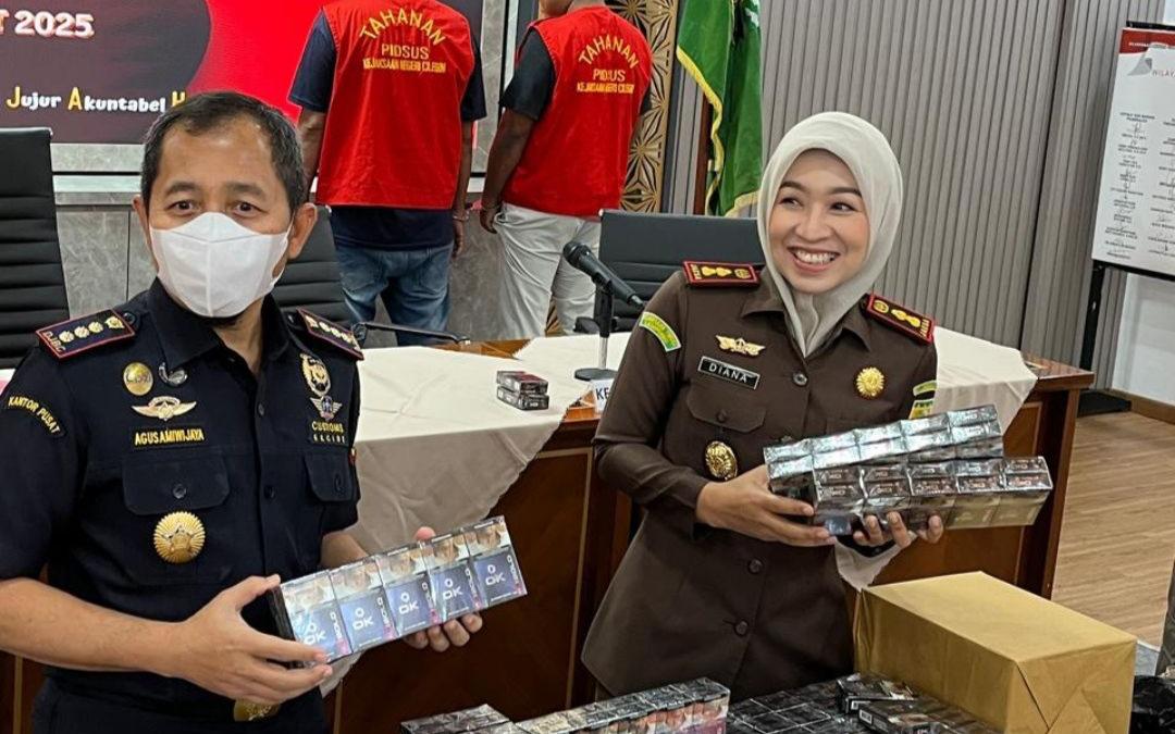 Bea Cukai Merak Limpahkan Tersangka dan Barang Bukti 12 Juta Batang Rokok Ilegal ke Kejari Cilegon