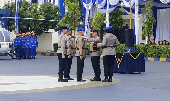 Kabaharkam Polri Pimpin Sertijab Kakorpolairud, Irjen Raden Firdaus Gantikan Irjen Yassin Kosasih