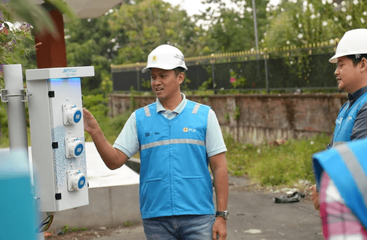 PLN Siapkan Infrastruktur Listrik dan SPKLU untuk Pujawali Ida Bhatara Turun Kabeh 2025