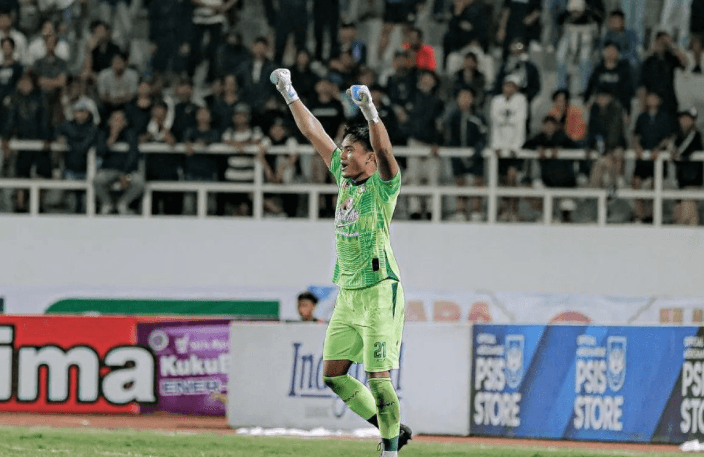 Blunder Fatal, Ernando Ari Minta Maaf Usai Persebaya Ditahan Imbang Persija