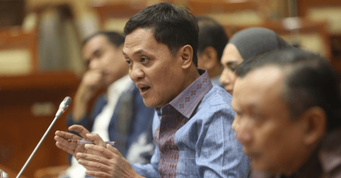 Ketua Komisi III DPR Klarifikasi Isu Penghapusan SKCK yang Beredar