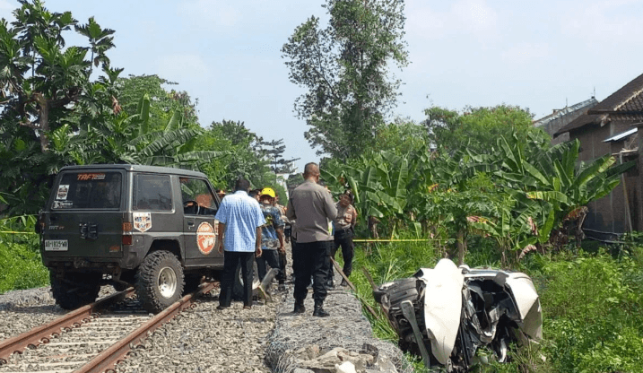 Petugas Palang Kereta Jadi Tersangka dalam Tabrakan Maut KA Batara Kresna dan Mobil Pemudik