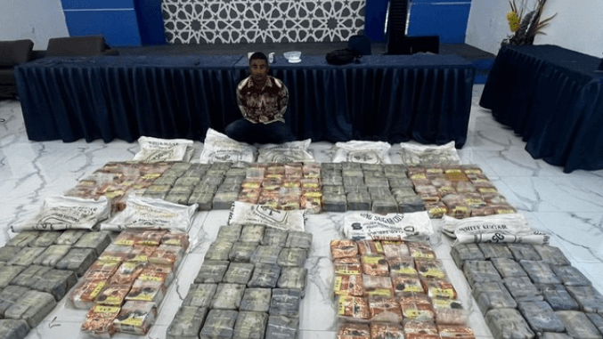 Satgas NIC Bareskrim Polri Tangkap Kurir dan Sita 192 Kilogram Sabu di Bireun
