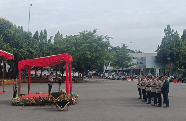 Kapolda Metro Pimpin Sertijab di Lapangan Presisi