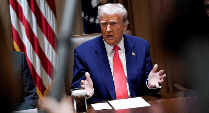 Trump Ingin Harvard Minta Maaf karena Berani Tolak Perintah