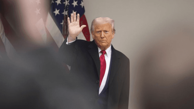 Setelah Bekukan Dana Miliaran Dolar, Trump Kini Ancam Status Bebas Pajak Harvard Jika Tak Minta Maaf
