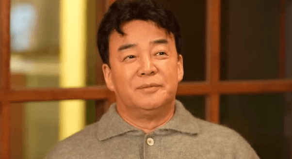 Baek Jong-won Minta Maaf dan Siap “Potong Sampai ke Tulang” Usai Diterpa Masalah Manajemen Bertubi-tubi