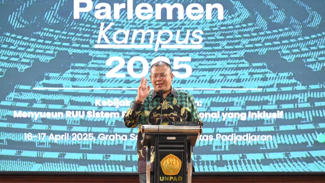 Wakil Ketua DPR Edukasi Mahasiswa Lewat Simulasi Legislasi