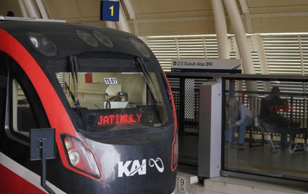 Promo Tarif Tetap LRT Jabodebek Dorong Wisata dan Mobilitas Selama Libur Panjang