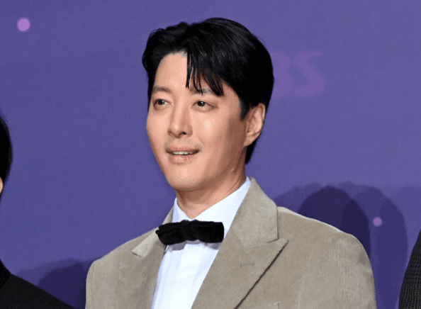 Kafe Lee Dong-gun di Jeju Tuai Kontroversi karena Ganggu Tetangga dan Sindiran Pedas
