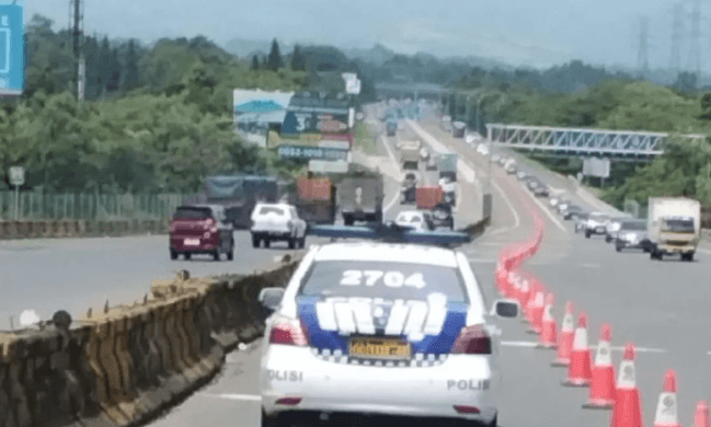 Lalu Lintas Kembali Lancar, Contraflow di Tol Jagorawi Dihentikan Siang Hari