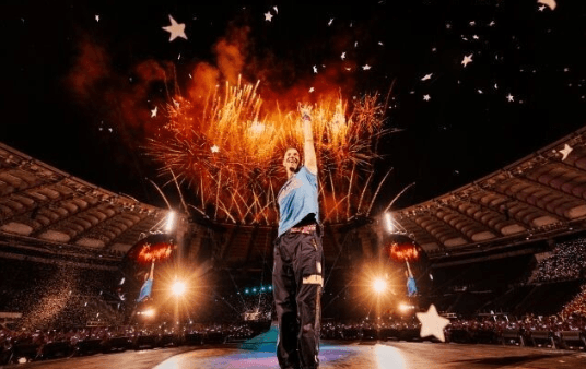 Dipaksa Ikut Tarian Ganggangsullae di Konser Coldplay, Penonton Wanita Ungkap Ketidaknyamanan