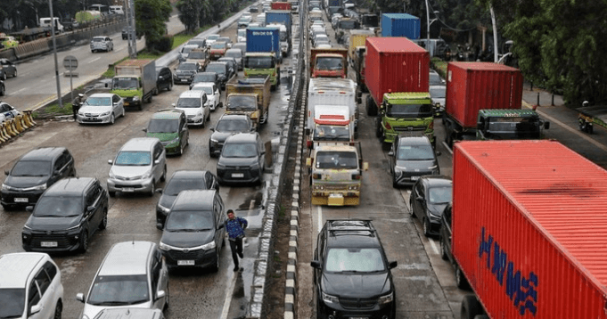 Biang Kerok Kemacetan Horor Tanjung Priok Terungkap: Tiga Kapal Bongkar Muat di Luar Jadwal