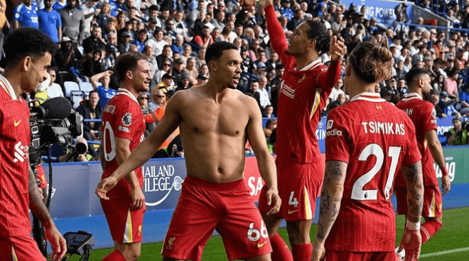 Gol Penentu Kontra Leicester Jadi Bukti TAA Masih Sepenuh Hati Bela Liverpool