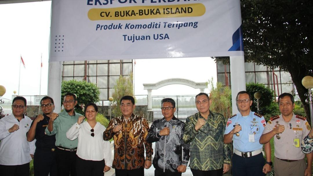 Bea Cukai Dukung Ekspor Perdana Teripang Susu Putih Sulawesi Utara ke Amerika Serikat