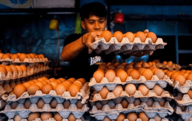 Harga Cabai Rawit Tembus Rp75.280/kg, Telur Ayam dan Daging Sapi Juga Naik