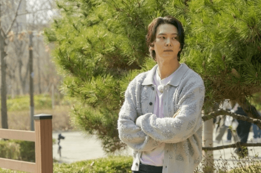 Joo Won Nostalgia Bareng G-Dragon dan Ungkap Cerita Nyata di Balik Film Firefighter