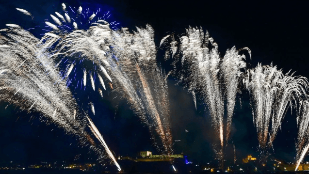 Festival Kembang Api Internasional Meriahkan Langit Malta
