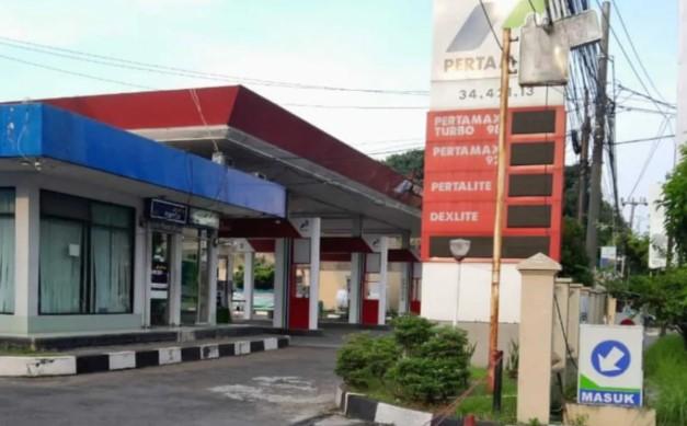 Polda Banten Tetapkan Dua Tersangka Kasus Dugaan Pengoplosan Pertamax di Serang