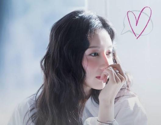 Fan Cafe Resmi Kim Ji-won Resmi Dibuka, Hadirkan Berbagai Konten Spesial untuk Penggemar