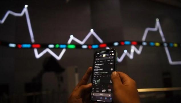 IHSG Diproyeksikan Menguat, Fokus Pasar pada Data PMA dan Isu Global