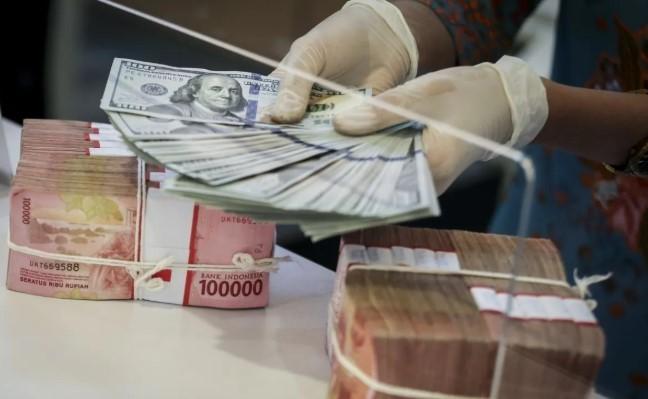 Rupiah Menguat Tipis di Tengah Ketidakpastian Global, Capai Rp16.715 per Dolar AS