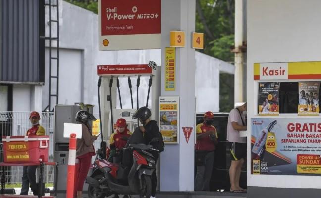 Shell Turunkan Harga BBM hingga Rp250 per Liter, Pertamina Ikut Sesuaikan