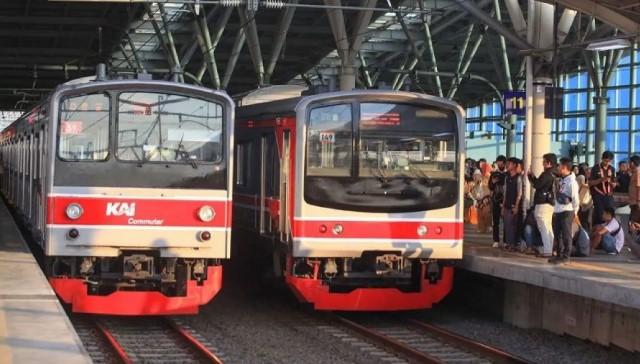Hari Buruh 2025, KAI Commuter Operasikan 1.063 Perjalanan dan Perketat Pengamanan di Stasiun Pusat Aksi