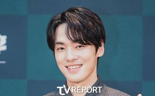 Kim Jung-hyun Gabung Management Siseon, Siap Tampil di Program Baru dan Lanjutkan Reputasi Akting Kuatnya