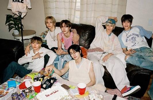 Rise Perkenalkan Lagu “Show Me Love” Jelang Rilis Album ODYSSEY, Siap Gelar Tur Dunia Mulai Juli