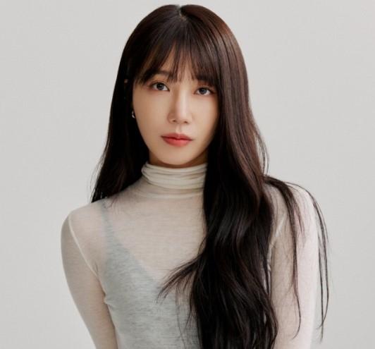 Jung Eun-ji Akhiri 14 Tahun Perjalanannya dengan IST Entertainment: “Saya Siap Memulai Awal yang Baru”