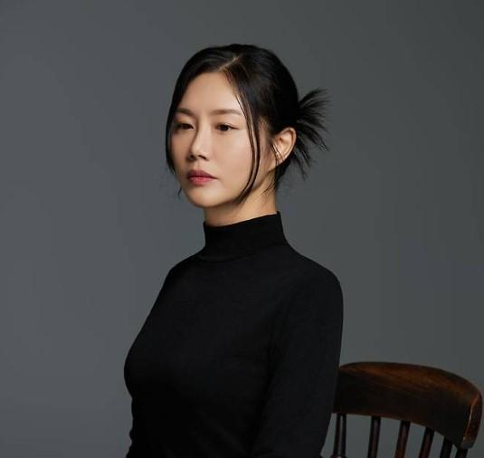 Nam Ye-ji dan Lee Sang-eun Hadirkan Interpretasi Jazz Modern “Hey, Dear” di Tengah Pujian atas Album Bersejarah