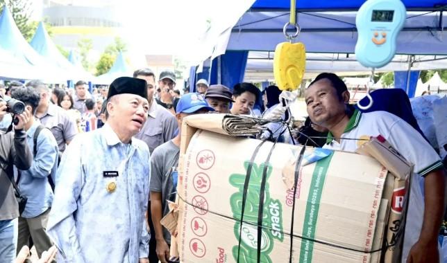 Warga Kalsel Bisa Tukar Sampah Anorganik dengan Sembako Lewat Program Pemprov