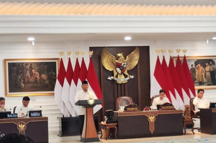 Prabowo Nilai Wajar Jika Pejabat Baru “Keseleo Bicara”: Saya Saja Pernah Tersesat Cari WC