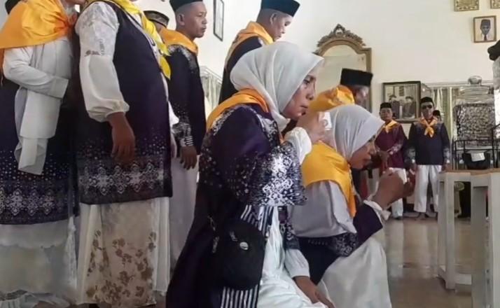 265 Calon Jamaah Haji Ternate Dilepas dengan Tradisi Adat Kesultanan, Berangkat 10 Mei Lewat Embarkasi Makassar