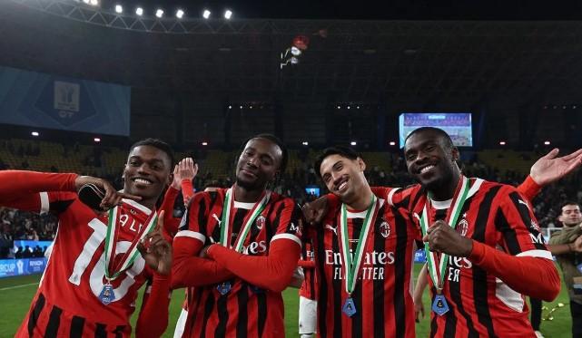 AC Milan Menang Dramatis 2-1 di Kandang Genoa Lewat Gol Cepat dan Bunuh Diri