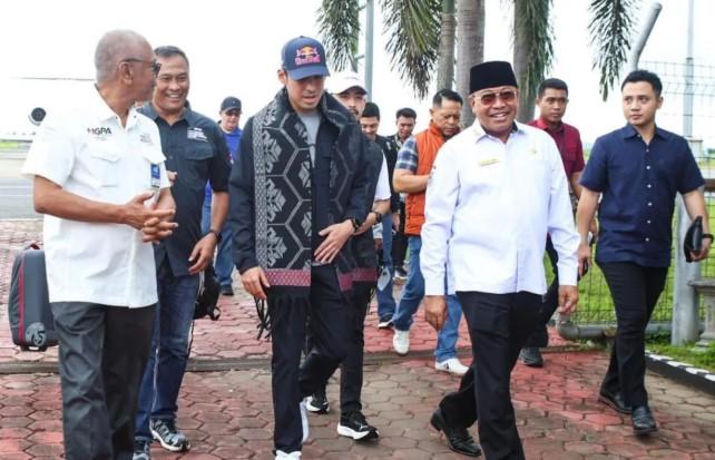 Pangeran Johor Tiba di Lombok, Siap Tanding di GT World Challenge Asia Mandalika