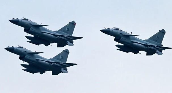 Pakistan Klaim Tembak Jatuh Lima Jet India Gunakan Pesawat Tempur China J-10C