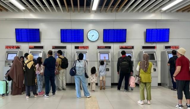 KCIC Dorong Keluarga Beralih ke Transportasi Publik Ramah Lingkungan