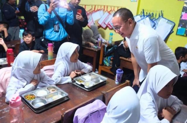 Wakil Ketua MPR: Kasus Keracunan Jadi Momentum Evaluasi Kualitas MBG