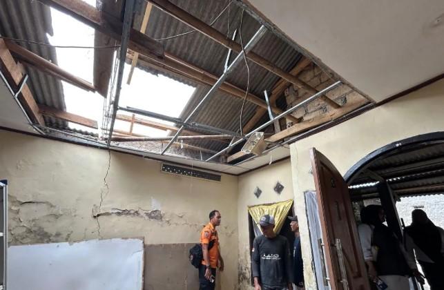 Cuaca Ekstrem Picu Bencana di Yogyakarta dan Bogor, Rumah Warga dan Fasilitas Umum Rusak