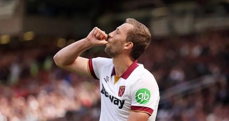 West Ham Bungkam Manchester United Lewat Gol Soucek dan Bowen di Old Trafford