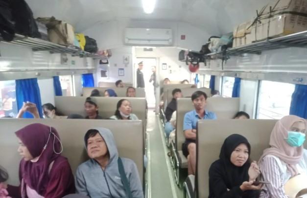 Stasiun Jember dan Banyuwangi jadi yang tersibuk selama akhir pekan