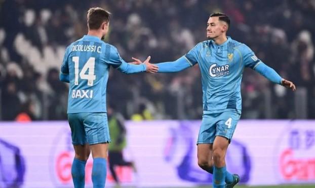 Venezia bangkit dari zona degradasi usai kalahkan Fiorentina 2-1 di pekan ke-36 Serie A.
