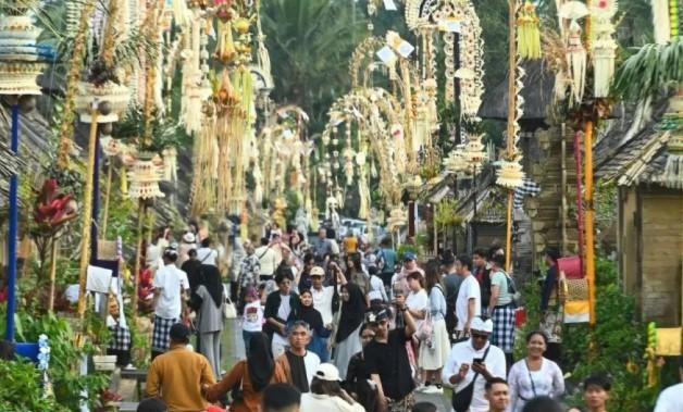 Ekonomi Hijau: Antara Kesejahteraan Buruh dan Stabilitas Lingkungan di Era Transisi Global