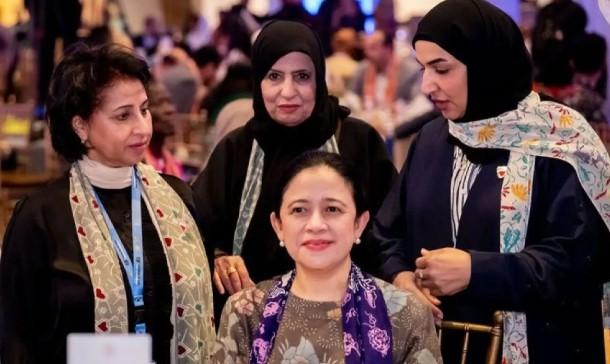 Puan Tegaskan Persatuan Umat dan Tata Kelembagaan dalam Sidang PUIC di Senayan